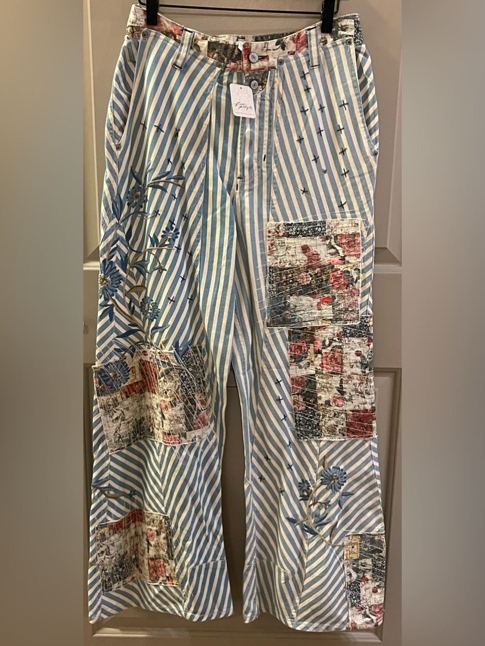 We The Free Runyon Patched Pant in West Ridge
Free People NWT Size 6